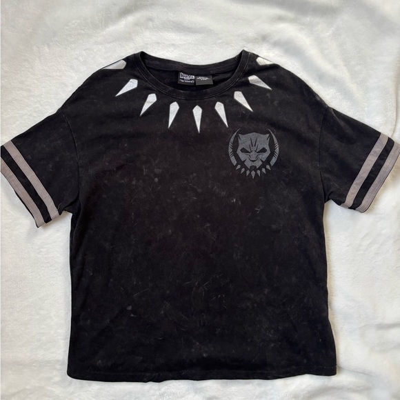 Her Universe Tops - Marvels black panther shirt